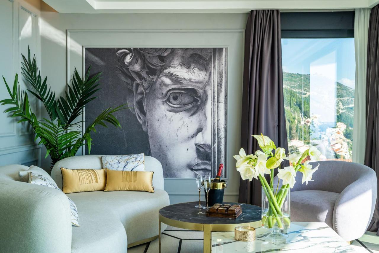 Lux Kalifa 5 Star Exquisite *